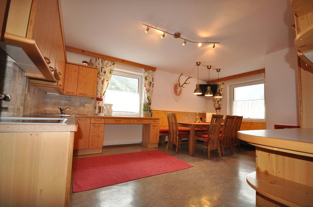 Ferienwohnung Haus Alpenglück Kaunertal Exterior foto